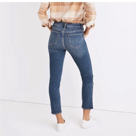 Madewell Stovepipe Jeans in Dearham Wash - Picture 3 of 8